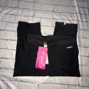 Canari women’s cycling capris black NWT Size 4XL